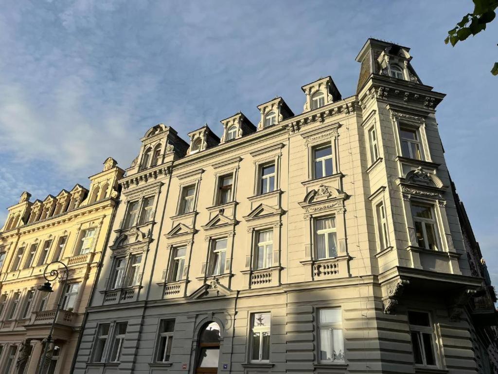 Residence Polonia Κάρλοβι Βάρι Εξωτερικό φωτογραφία